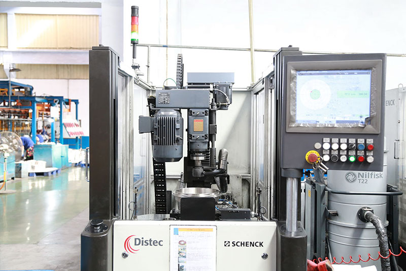 德國(guó)申克平衡機(jī)